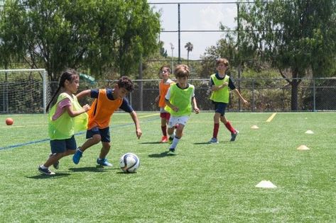 Summer Sports Camps for LA Area Kids Los Angeles, Angeles, Sports Summer Camp, Summer Camp Sports, Summer Day Camp, Summer Sport, Aloha Beaches, Sports Camp, Day Camp