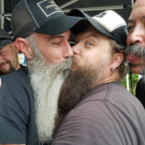 86 Likes, 6 Comments - Austin Facial Hair Club (@austinfacialhairclub) on Instagram: “There's so much love in this picture. Thank you to @tullamoredew for letting all us bearded…” Viking Beard Styles, Beard Tips, Beard Haircut, Bald With Beard, Epic Beard, Viking Beard, Big Beards, Beard Hairstyle, Beard Lover