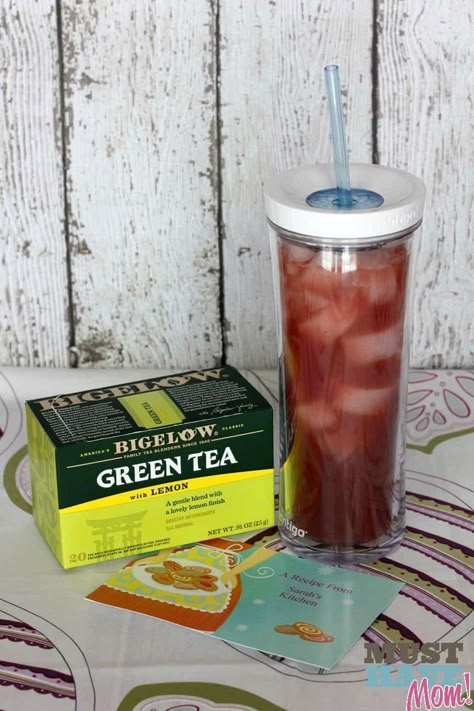 Strawberry Green Tea, Green Tea Recipes, Iced Tea Recipes, Drinks To Try, Tea Recipe, Healthy Smoothie, Smoothie Drinks, Drinks Smoothies, Non Alcoholic Drinks