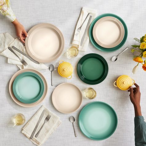 News alert! Elevate your dining experience with this special offer on our stunning dinnerware 🍽️✨ It's the perfect time to upgrade your table settings and entertain in style 🌟 Le Creuset Table Setting, Instagram News, Le Creuset Stoneware, Le Creuset, Dining Experience, Dining Experiences, Special Offer, In Style, Stoneware