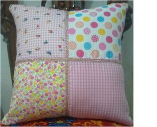 Cara Membuat Sarung Bantal Dari Kain Perca | Ragam Kerajinan Tangan Sewing, Pillows, Bantal Sofa, Sewing Diy, Bolster Pillow, Diy Sewing, Diaper Bag, Throw Pillows