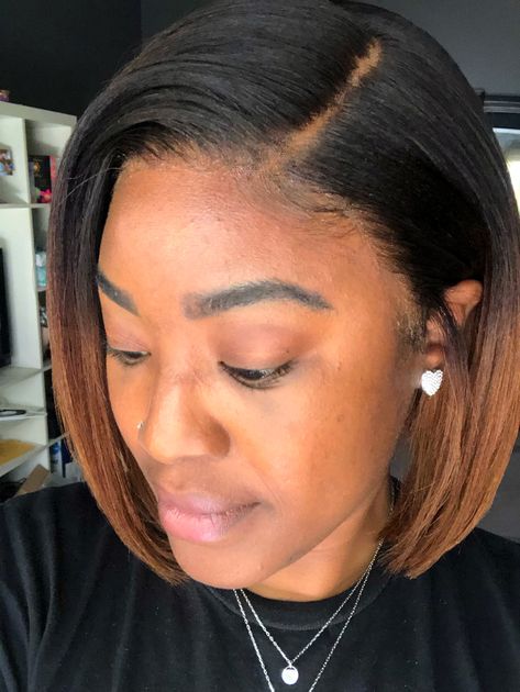 Short Blonde ombré bob wig Ombre Bob Black Women, Blonde Ombré Wig, Ombre Hair Black Women, Bleached Hair With Dark Roots, Ombré Bob, Ombre Bob Haircut, Ombre Bob Wig, Ombré Wig, Hair Dark Roots