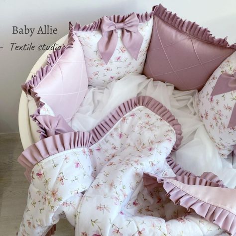 Crib Pillow, Crib Pillows, Crib Wall, Stokke Sleepi, Crib Sheets Girl, Crib Bumpers, Bumper Pads For Cribs, Baby Duvet