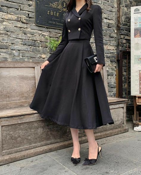 Rok Outfit, Korean Fashion Dress, Elegante Casual, Modest Fashion Outfits, Mode Inspiration, Casual Style Outfits, Rwby, Classy Dress, Elegant Outfit