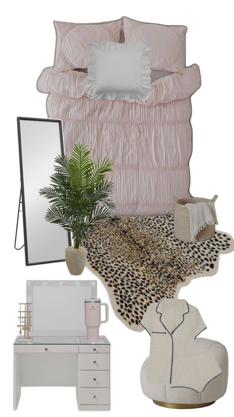 Light Pink Leopard Cheetah Print Bedroom inspiration Bedroom Ideas Cheetah Print, Pink Cheetah Bedroom, Light Pink And Cheetah Bedroom, Cheetah Print Bedroom Aesthetic, Pink Cheetah Print Room, Pink Modern Room, Leopard Bedroom Ideas, Pink And Leopard Bedroom, Pink And Cheetah Bedroom