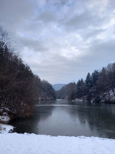 A frozen lake Ice Skating Frozen Lake, Frozen Lake Aesthetic, Lake Ice Skating, Harry Potter Shifting, Ice Aesthetic, Lake Aesthetic, Ice Lake, Winter Dream, Winter Lake