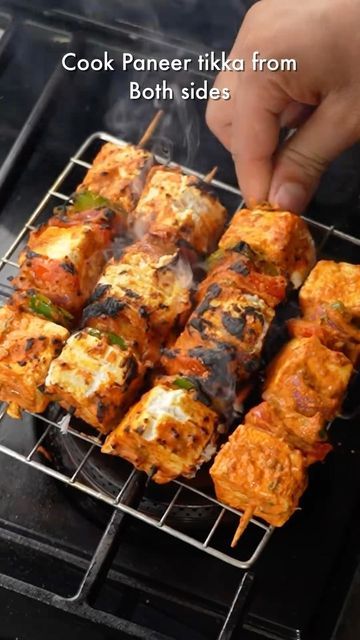 Paneer Tikka Recipe, Tandoori Paneer, Tere Bina, Tikka Recipe, Paneer Tikka, Chaat Recipe, Videos Cooking, Paneer Recipes, Chaat Masala