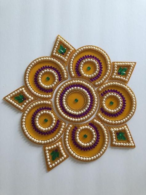 Handmade Rangoli, Diwali Colours, Quilling Candle Holder, Kundan Rakhi, Cd Crafts Diy, Vanilla Shortbread, Ganpati Decor, Diya Decoration Ideas, Kundan Rangoli