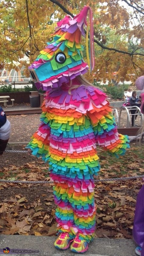 Kids Thanksgiving Art Projects, Pinata Halloween Costume, Piñata Costume, Turkey Crafts For Preschool, Pinata Costume, Homemade Pinata, Thanksgiving Art Projects, Halloween Pinata, Halloween Costumes 2014