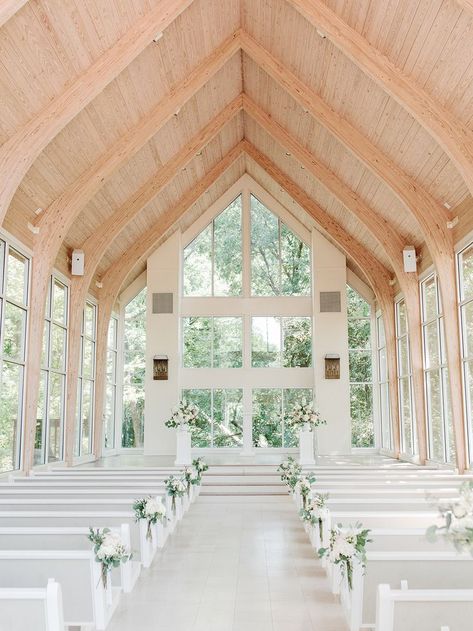 Wooden Chapel Wedding, Pretty Chapel Wedding, Chapel Decor Wedding, Small Chapel Wedding Decorations, Wedding Aestethic, Wedding Ideas Venues, Small Chapel Wedding, Chapel Decorations, Glass Chapel Wedding