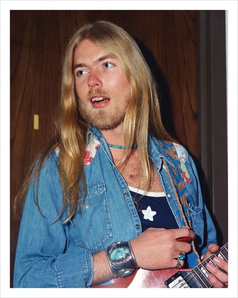 gregg allman - Google Search Berry Oakley, Derek Trucks, Gregg Allman, Allman Brothers Band, The Jam Band, Allman Brothers, Music Pics, Southern Rock, Savannah Georgia