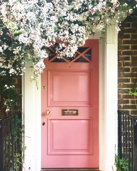 Pink Front Door, Pink Jasmine, Glam Pad, London Houses, Door Inspiration, Pink Door, Holland Park, Painted Front Doors, House Front Door