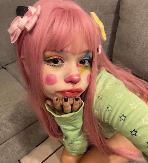 Funky Halloween Makeup, Funky Clown Makeup, Cute Clown Makeup, Doll Mask, Funky Makeup, Cute Clown, Swag Makeup, Cool Makeup Looks, Edgy Makeup