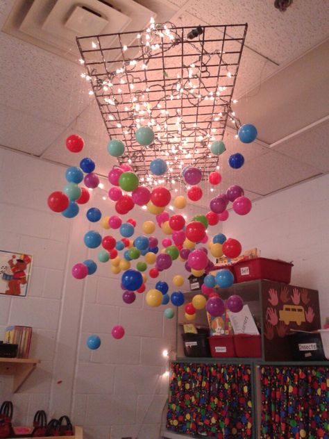 My teachers idea to decorate our preschool classroom. Classroom Ceiling, Reggio Classroom, Infant Classroom, Preschool Rooms, Infant Room, Sensory Rooms, Classroom Decor Themes, Sensory Room, Science Themes