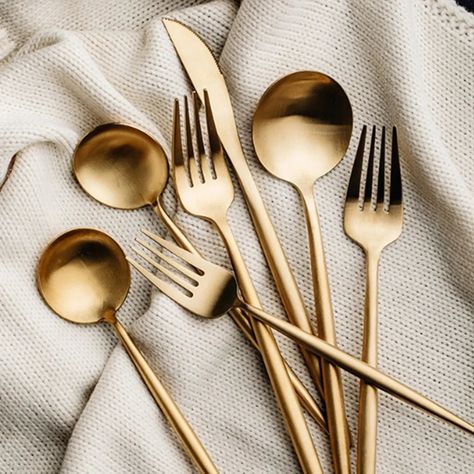 This elegant golden cutlery, made of durable stainless steel, perfect for dining and special occasions. The gleaming finish adds a touch of sophistication to your table setting. Upgrade your dinnerware with this beautiful and functional cutlery. Dishwasher safe. Comes in a pack of 6 sets.Material: Stainless Steel.Color: Gold. Gold Dinnerware, Gold Cutlery, Modern Dinnerware, Gold Kitchen, Glass Jug, Stainless Steel Flatware, Tableware Set, Flatware Set, Luxury Kitchen