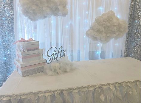 Cloud Baby Shower Theme, Angel Heaven, Angel Baby Shower, Cloud Theme, Baby Shower Theme Decorations, Creative Baby Shower, Twinkle Twinkle Baby Shower, Moon Baby Shower, Baby Shower Party Ideas