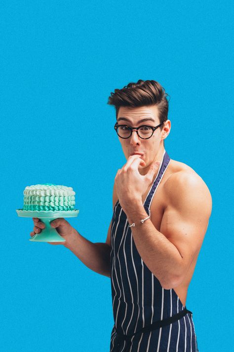 Icing A Cake, Matt Adlard, Slice Of Cake, Food Photoshoot, Men Photoshoot, Most Popular Memes, All In One App, Instagram Analytics, Athletic Men