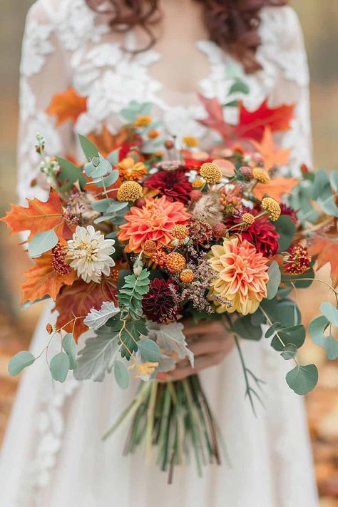 Autumn Bliss: 22 Gorgeous Fall Wedding Bouquets • Fall Bridal Bouquet October, Woodland Wedding Bouquet, September Weddings, Wedding Bouquets Ideas, Loose Bouquet, Bouquets Ideas, Fall Wedding Bouquet, Simple Wedding Bouquets, Beautiful Fall Wedding