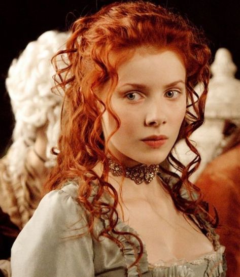 Rachel Hurd Wood, Woman With Red Hair, Red Brown Hair, Beautiful Red Hair, Redhead Girl, Ginger Hair, Laura Lee, Shades Of Red, Redheads