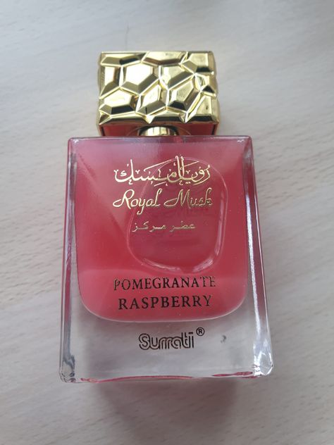 Pretty Beauty Products, Arabian Perfume Aesthetic, Arabic Perfume Woman, Arabian Perfumes For Women, Arabian Perfume, Arabic Perfume, Create Your Dream Life, Fragrances Perfume Woman, Perfume Collection Fragrance