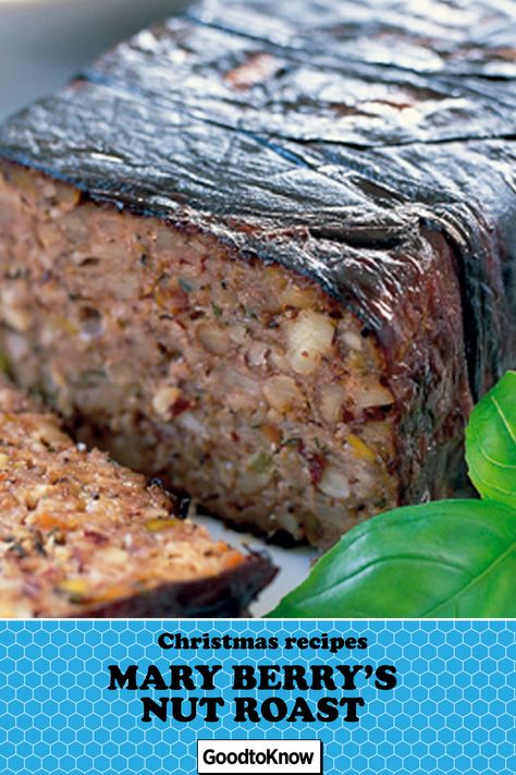 Nut Roast Recipe Christmas, Nut Roast Recipe Vegetarian, Vegan Roast Dinner Ideas, Nut Roast Recipe, Vegetarian Sunday Roast, Nut Roast, Vegetarian Nut Roast, Roasted Nuts Recipe, Vegetarian Christmas Recipes