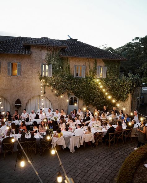 Little 🇮🇹 in Southern Tasmania. Our market festoon lighting providing the most magical ambience for alfresco dining @villa_howden We are pretty excited to be styling & coordinating our very first wedding here in November! . 📷 @dear.vincent 💡 @luminaire_artaudandco . #wedding #weddinglighting #weddinginspiration #tasmanianwedding Southern France Wedding, Belgian Wedding, Tasmania Wedding, Alfresco Wedding, Alfresco Dining, Wedding Plan, Dream Wedding Ideas Dresses, Festoon Lighting, France Wedding