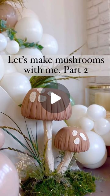 Mushroom Balloon Decoration, Mushrooms Party Decorations, Mushroom Balloon Garland, Mushroom Quinceanera Theme, Fairy Diy Decor, Woodland Fairy Party Decorations, Mushroom Fairy Birthday, Mushroom Centerpiece Party Ideas, Mushroom Balloon