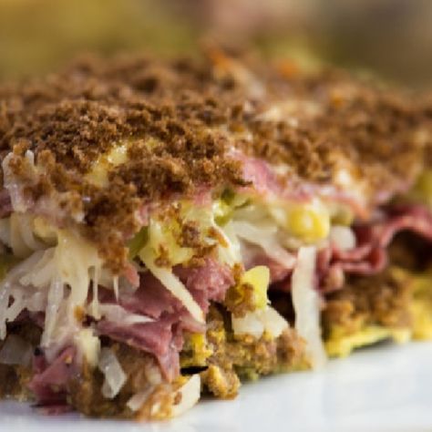 Essen, Reuben Casserole, Thousand Island, Thousand Island Dressing, Dill Pickles, Rye Bread, Corned Beef, Swiss Cheese, Beef Dishes