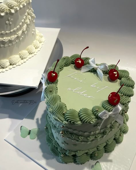 Tini bit older 🍸🍒✨ (6 inch - regular) . . . . #tinibitolder #tinibitoldercake #martinicake #greencake #greenvintagecake #greenheartcake Toni Bit Older Cake, A Toni Bit Older Cake, A Tiny Bit Older Birthday, Martini Cake Design, Tini Bit Older Martini Cake, A Tiny Bit Older Cake, Toni Bit Older Party, Aesthetic Birthday Cake Vintage, A Tiny Bit Older