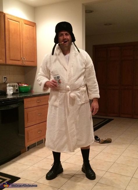 Hillbilly Halloween Costumes, Cousin Eddie Costume, Christmas Character Costumes, Funny Christmas Costumes, Christmas Movie Characters, 2015 Halloween Costumes, Funny Couple Costumes, Movie Character Costumes, Movie Christmas