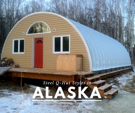 This Alaska quonset hut home can handle heavy snow loads. Rustic Urban Decor, Traditional Rustic Decor, Industrial Coastal, Quonset Homes, Quonset Hut Homes, Metal Shop Building, Arched Cabin, Metal Building Kits, Hut House