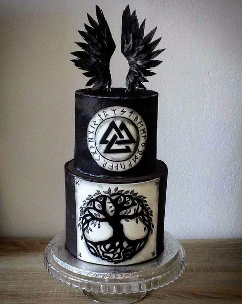 Viking Pagan Wedding, Pagan Wedding Cakes, Wicca Cake, Viking Wedding Food Ideas, Nordic Wedding Cake, Pagan Wedding Cake, Wicca Wedding Ideas, Viking Themed Wedding Cakes, Pagan Wedding Cake Ideas