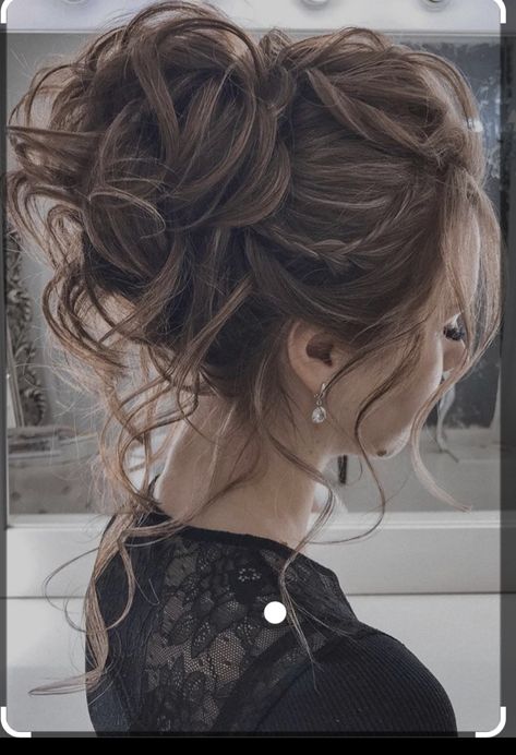 Holiday Updos, Messy Curly Hair, Messy Hair Updo, Curly Bun Hairstyles, Bun Hair Piece, Birthday Hairstyles, Homecoming Hairstyles Updos, Bridesmaid Hair Updo, Wedding Hairstyles Updo