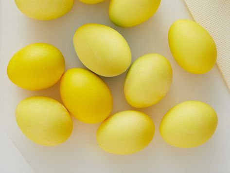 Egg Dye Recipe, Lunch Dinner Recipes, Lunch And Dinner Recipes, Egg Yellow, How To Make Eggs, Starting A Vegetable Garden, Egg Dye, Easter Egg Dye, Easter Items