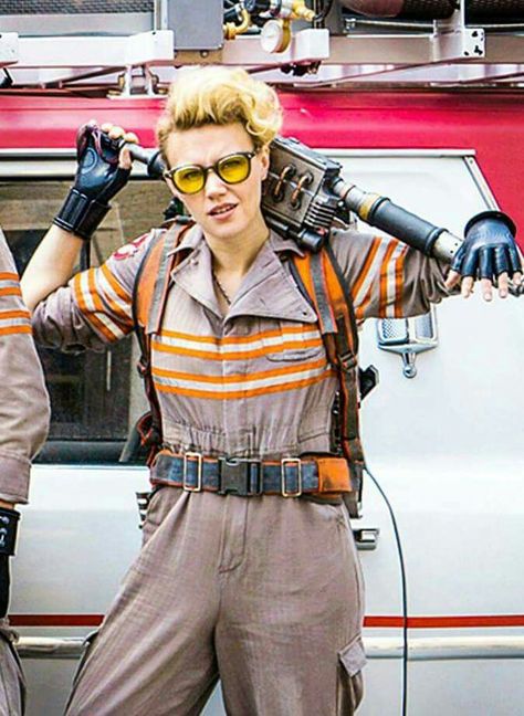 Kate McKinnon as Holtzmann  in Ghostbusters, 2016 Jillian Holtzmann, Ghostbusters 2016, Kate Mckinnon, Ghost Busters, Attractive People, Girl Crushes, Woman Crush, Ghostbusters, Girl Crush