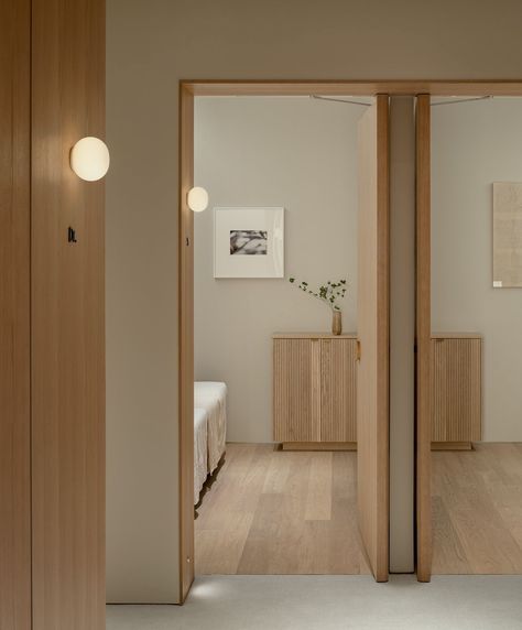 Keiji Ashizawa, Condo Bedroom, Oak Interior, Brutalist Design, Arch Interior, Clinic Design, Charles Eames, Minimalism Interior, Custom Made Furniture