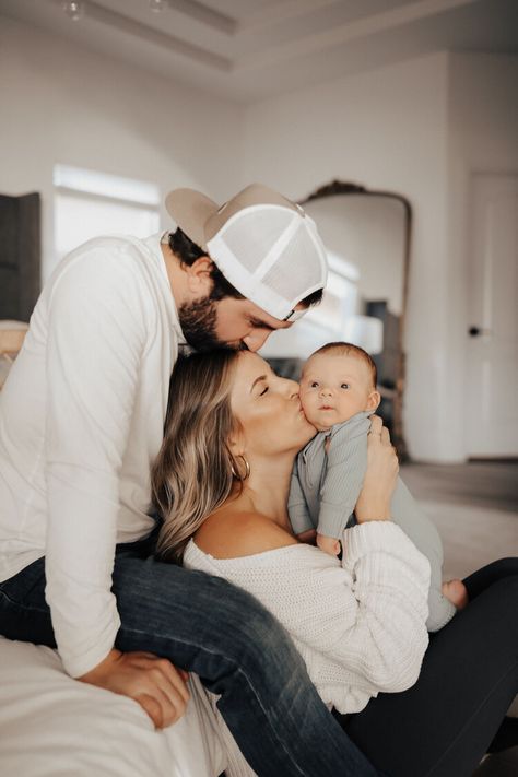 3rd Times A Charm, Krista Horton, Newborn Family Pictures, Baby Boy Newborn Pictures, Foto Newborn, Family Photos With Baby, Lifestyle Newborn Photos, Newborn Family Photography, Baby Pictures Newborn