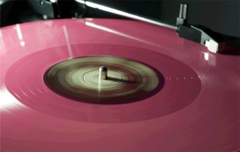 Fast spinning pink vinyl - Vinyl gif animations, record player gifs, vinyl cinemagraphs Pink Record, Daft Punk Albums, Random Access Memory, Pink Vinyl, Valley Of The Dolls, Vinyl Music, Daft Punk, Moving Image, Aesthetic Gif