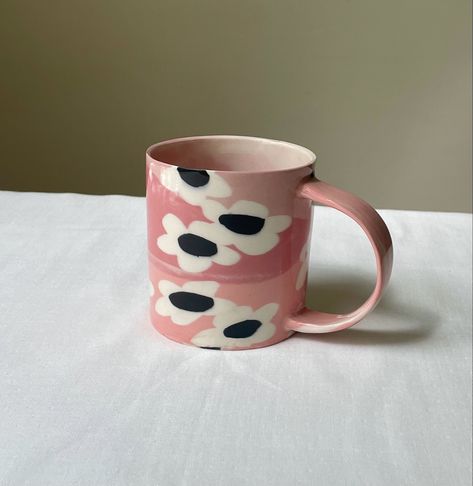 Tainan Taiwan, Pink Mug, Tainan, Mug Handmade, Handmade Porcelain, Ceramics Pottery Art, Ceramics Ideas Pottery, Ceramic Vessel, Ceramic Cup