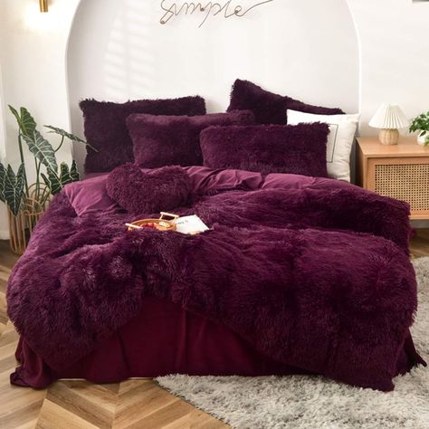 Velvet Quilt Cover, Fluffy Comforter, Affordable Interior Design, Luxury Winter, Velvet Quilt, Cover Bed, Boho Bedding, Bed Sets, King Comforter