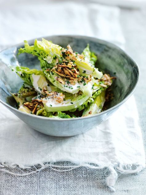 new caesar salad with oat croutons from donna hay magazine Caesar Salad, Donna Hay Recipes, Christmas Salads, Donna Hay, Simple Nutrition, Idee Pasto Sano, Croutons, Beautiful Food, Soup And Salad