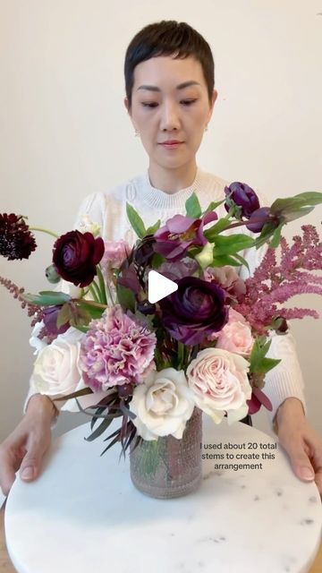 Making Your Own Flower Arrangements, Flower Arrangement How To, How To Make Floral Arrangements Wedding, Floral Design For Beginners, Floral Arrangements Diy Videos, Arranging Flowers In A Vase Diy, Floral Arrangements For Beginners, How To Make Fake Flower Arrangements, How To Do Flower Arrangements