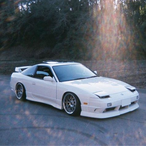 #nissan#180sx#beatiful#car#sport#white Old School Sports Cars, 180 Sx Nissan, 240 Sx Nissan, Nissan 180sx Jdm, Nissan 180sx S13, 180sx Nissan, White Nissan, S Chassis, Nissan 240sx S13