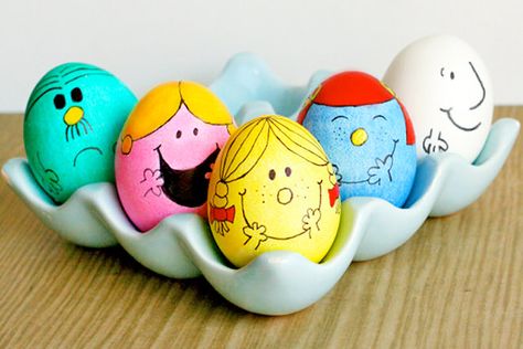 Mr Men & Little Miss Easter egg decorating idea - featured on Mums Grapevine Kids Egg Decorating Ideas, Cute Easter Egg Ideas, Painted Egg Ideas, Easter Egg Ideas For Teens, Cool Easter Egg Decorating Ideas, Decorated Easter Eggs Ideas, Egg Decorating Ideas For Kids, Egg Art Ideas, Egg Ideas Easter