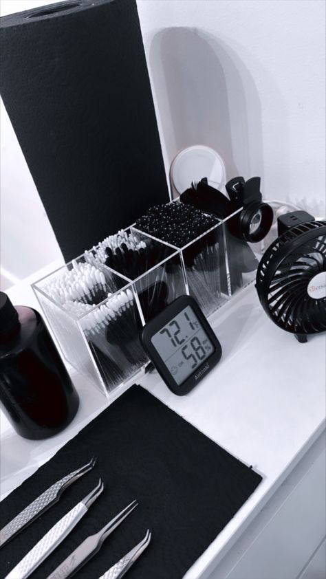 Ideas for Black and White lash setup Black And Grey Lash Room, Grey Lash Room Decor, Home Base Lash Room, Black White Lash Room, Black Lash Tech Room, Lash Tech Black Aesthetic, Home Lash Business, Black And White Nail Room Ideas, Nail Room Black And White