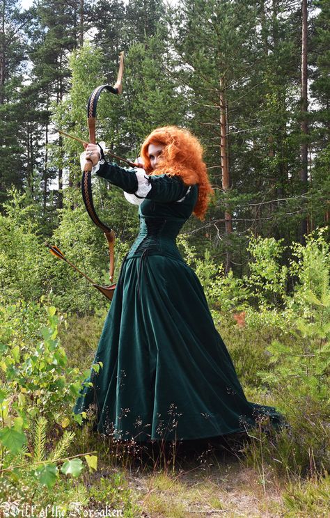 Merida Brave Cosplay, Merida Photoshoot, Merida Brave Costume, Brave Cosplay, Merida Aesthetic, Merida Outfit, Brave Costume, Disney Photoshoot, Merida Costume