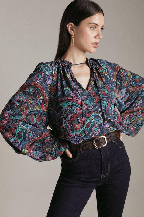 Colorful Blouse, Sixth Form, 70s Inspired Fashion, Colorful Blouses, Flower Blouse, Woman's Fashion, Trending Fashion Outfits, Tie Front Blouse, Paisley Floral