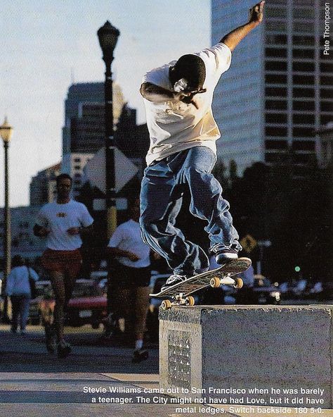 Product Placement Ideas, Stevie Williams, Skateboard Pics, Skate 4, Early 2000s Aesthetic, Skate Aesthetic, Skateboard Pictures, Skateboard Aesthetic, Skate Photos