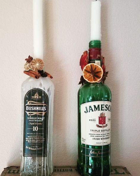 Jameson Bottle Crafts, Old Alcohol Bottles, Alcohol Bottle Candles, Upcycle Candles, Jameson Bottle, Bottle Candle, Bottle Ideas, Bottle Candles, Alcohol Bottles