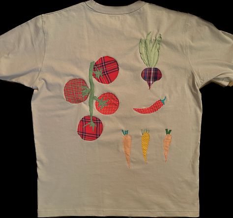 Patchwork Tshirt, Garden Patch, Patchwork Tee, Patchwork Clothes, Patchwork Shirt, Patches Shirt, Diy Sewing Clothes, Patch Work, Embroidered Clothes